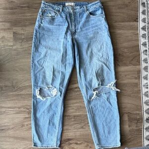 Abercrombie & Fitch Light Blue The Mom High Rise Jeans